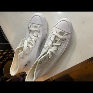 Chuck Taylor All Star lugged platform canvas sneakers size 6